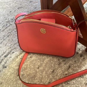 Anne Klein cross body handbag